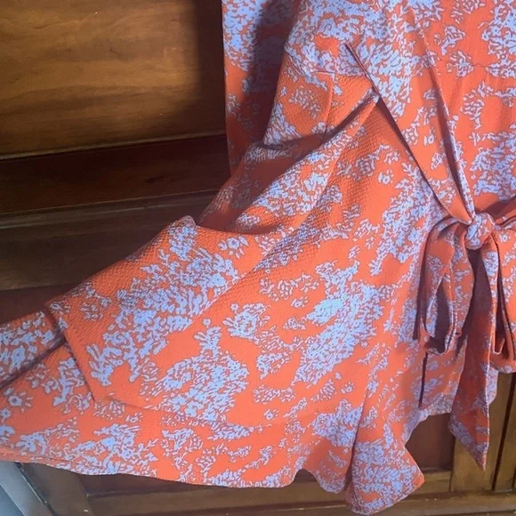 Romper - Picture 2 of 5